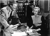 В родном городе трейлер (1951)