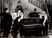 Музыкальная шкатулка (1932)