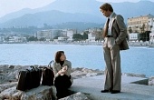 Романтичная англичанка трейлер (1975)