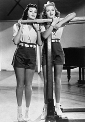 Танцующая студентка (1939)