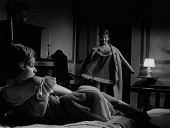 Последняя добыча вампира трейлер (1960)