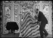 Исчезновение дамы в театре Робера Удена трейлер (1896)