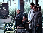 Бомбер и Паганини трейлер (1976)