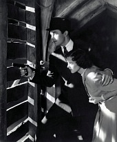 Бульдог Драммонд исчезает трейлер (1937)