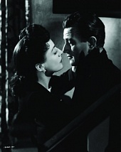 Снова вместе в Париже трейлер (1942)