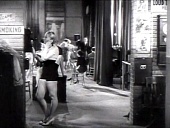 Женщина с первой полосы трейлер (1935)