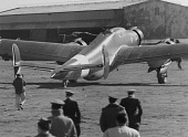 Пилот возвращается трейлер (1942)