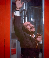Телефонная будка трейлер (1972)