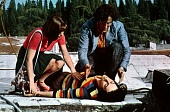 Подозрительная смерть несовершеннолетней трейлер (1975)