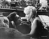 В джазе только девушки трейлер (1959)