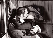 Скандал в Париже трейлер (1946)
