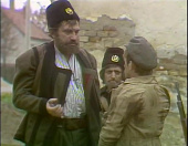 Metak u ledja трейлер (1976)