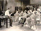 В погоне за радугой трейлер (1930)