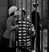 Заключенный №13 трейлер (1920)