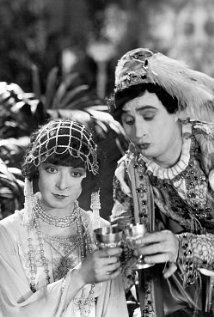 The Perfect Flapper трейлер (1924)